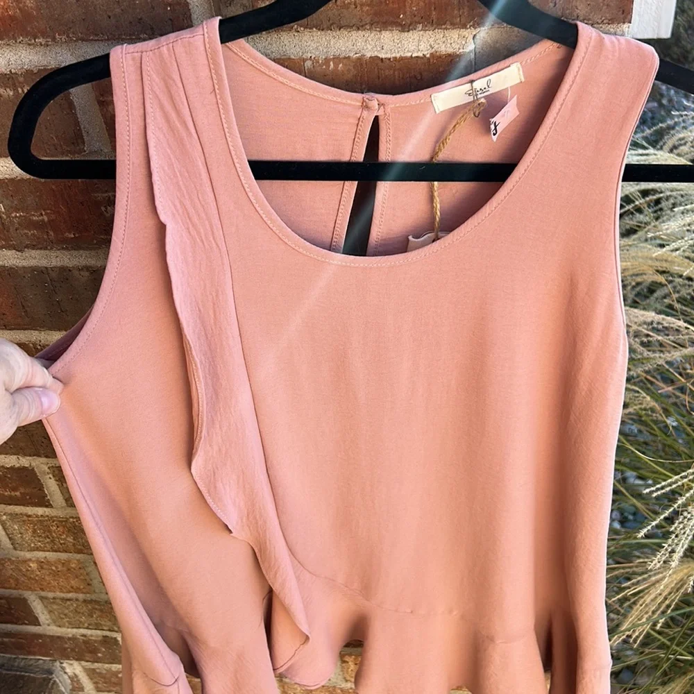EASEL Ladies S Sleeveless Mauve Poly Front Ruffled Top